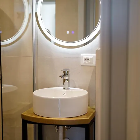 بيت ضيافة Cene Boutique Gjirokastër
