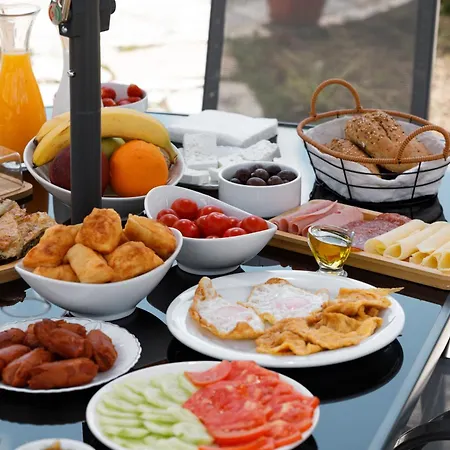 بيت ضيافة Cene Boutique Gjirokastër