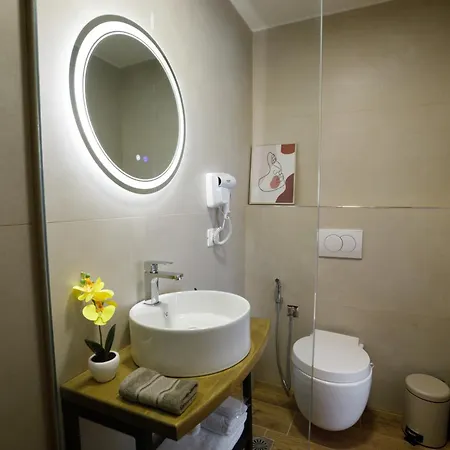 Cene Boutique Gjirokastër
